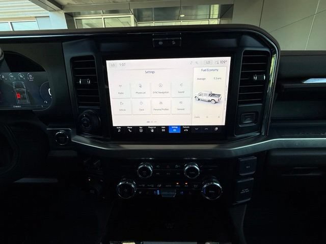 Certified 2025 Ford F450 King Ranch w/ FX4 Off-Road Package AWD/4WD image 24
