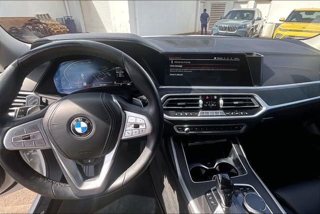 Used 2022 BMW X7 xDrive40i w/ Premium Package image 14