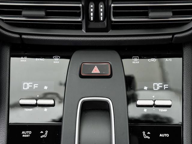 Certified 2026 Porsche Macan AWD/4WD image 21