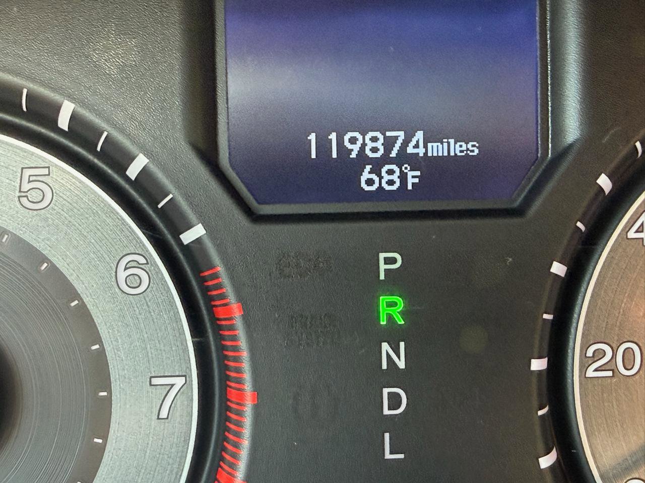 Used 2014 Honda Odyssey Touring Elite image 4