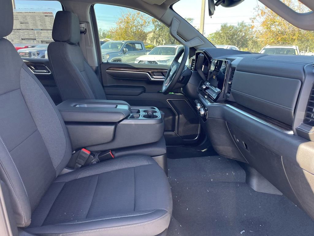 New 2025 GMC Sierra 1500 SLE image 6