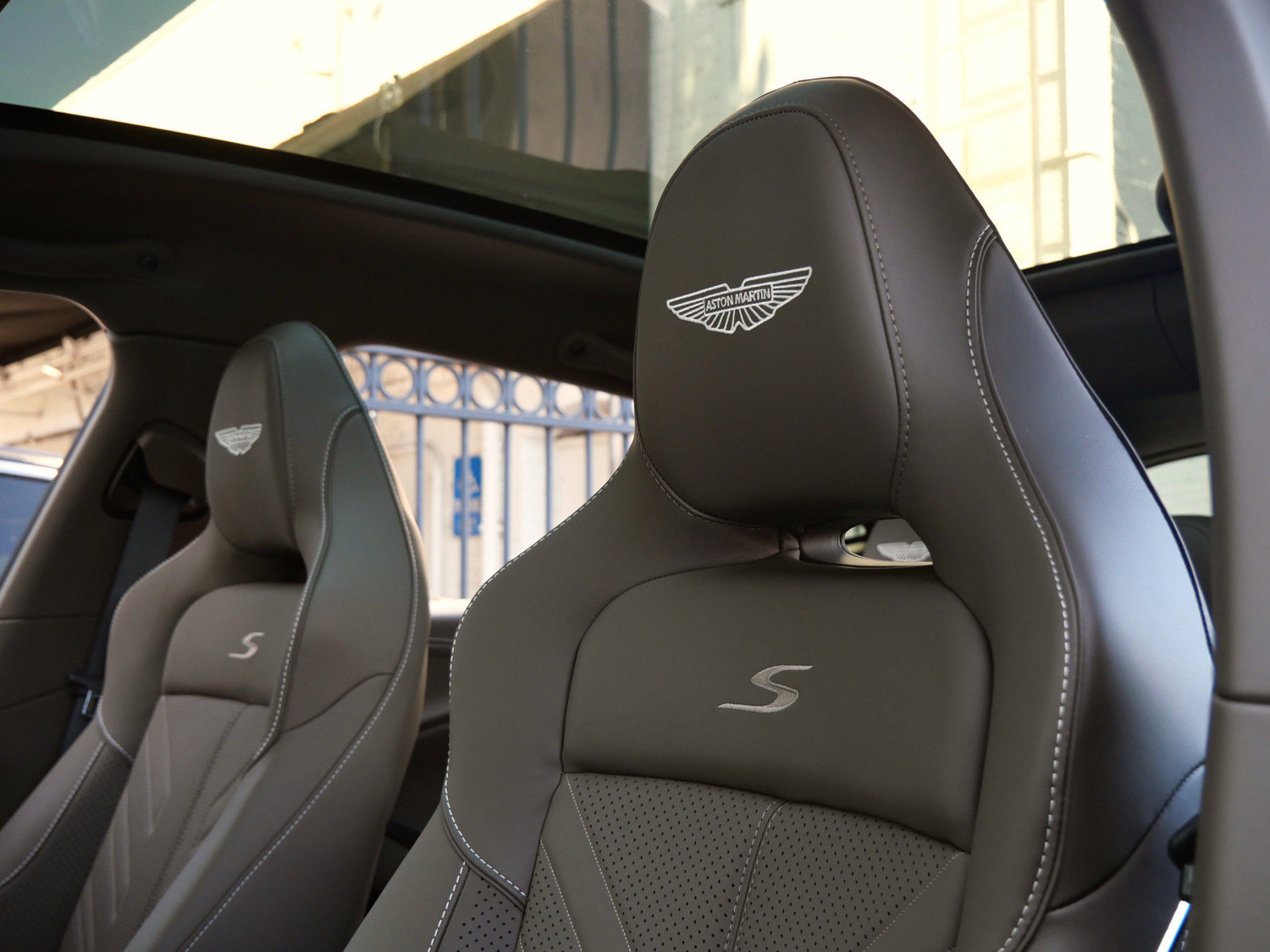 New 2026 Aston Martin DBX S AWD/4WD image 5