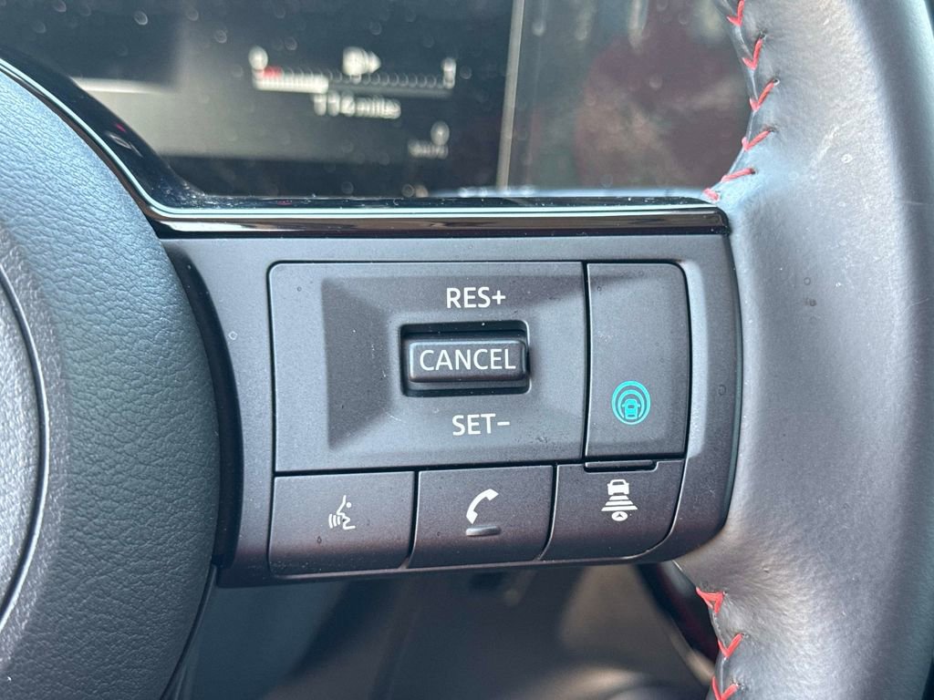 Used 2025 Nissan Kicks SR image 22