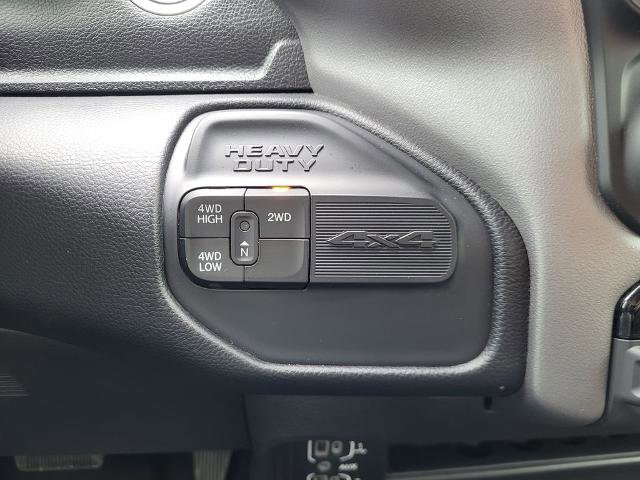 Used 2024 RAM 2500 Big Horn AWD/4WD image 24