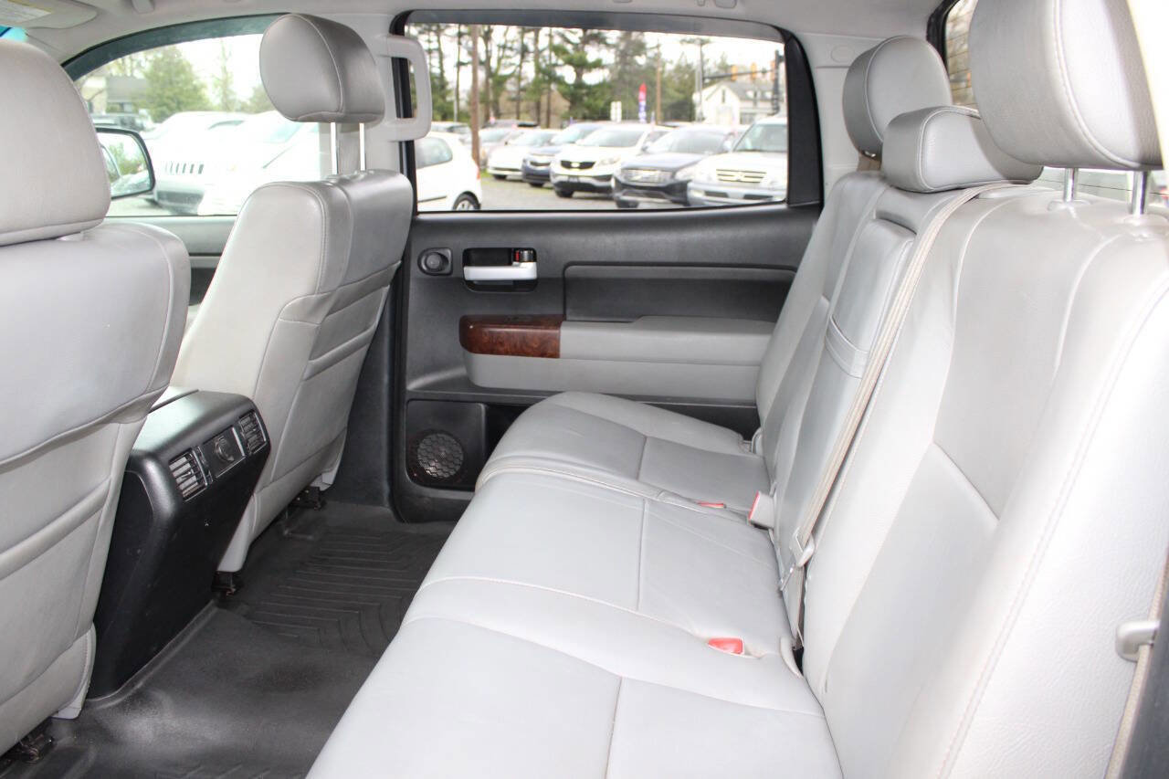 Used 2013 Toyota Tundra Limited w/ Memory Pkg RWD image 18