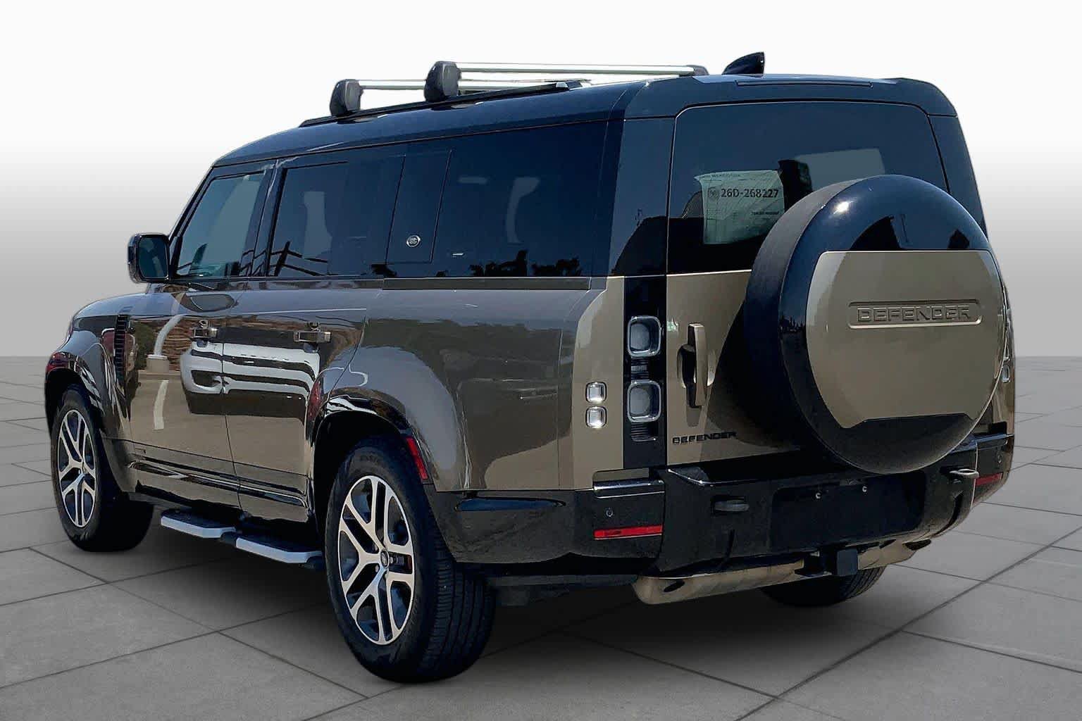 Used 2023 Land Rover Defender 130 X AWD/4WD image 11