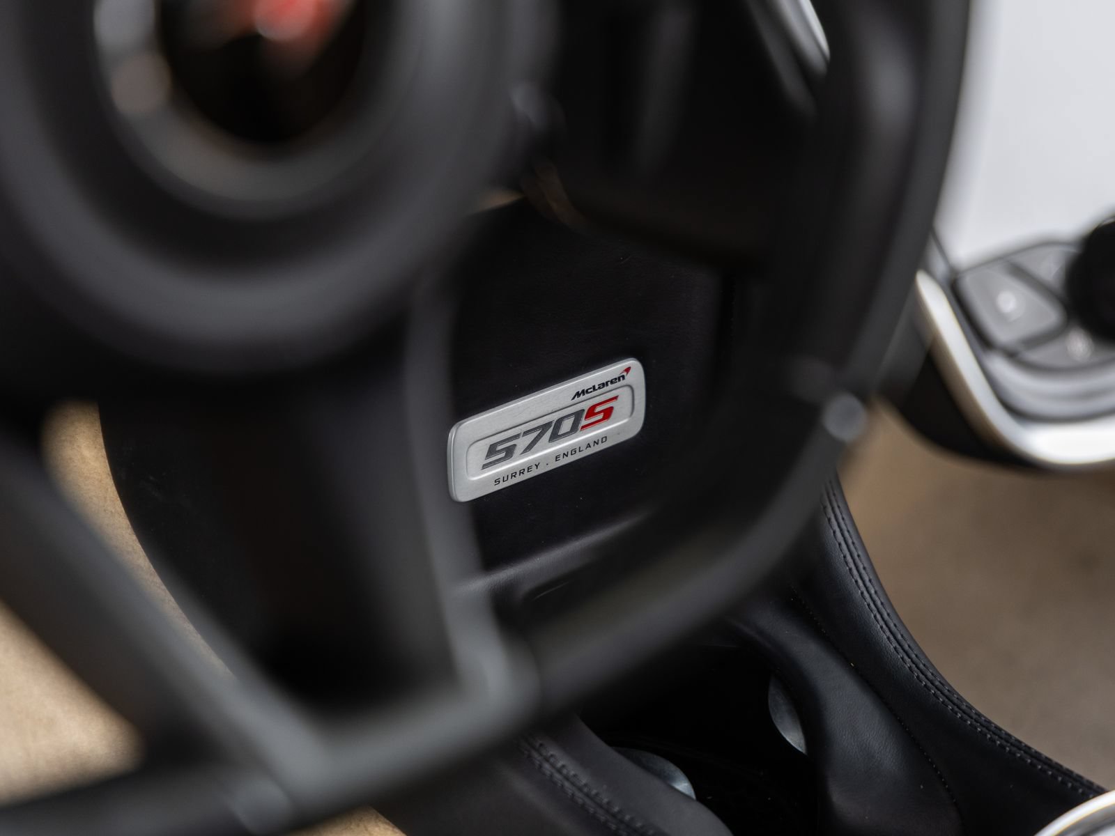 Used 2016 McLaren 570S Coupe RWD image 39