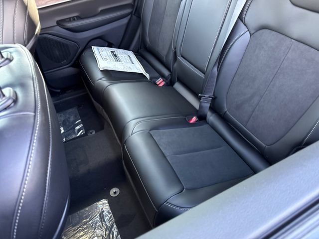 New 2026 Jeep Grand Cherokee Altitude AWD/4WD image 28