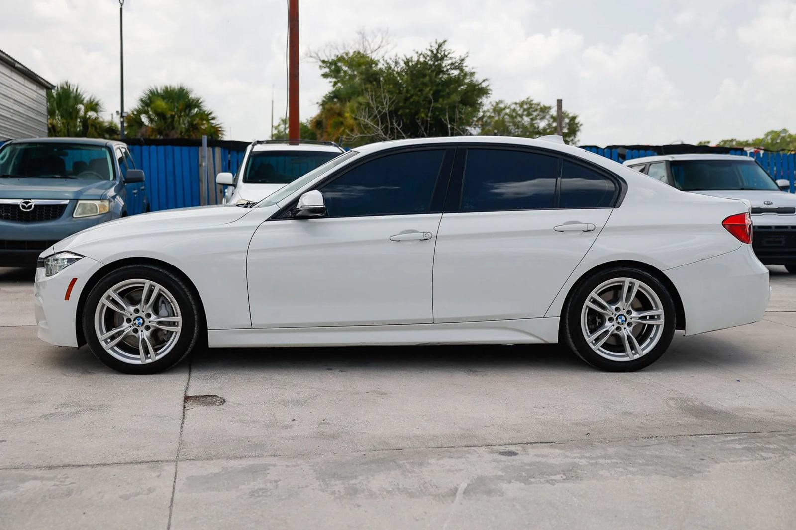 Used 2018 BMW 340i Sedan RWD image 3