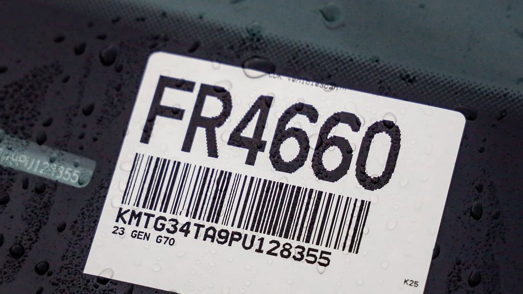 Used 2023 Genesis G70 2.0T image 28