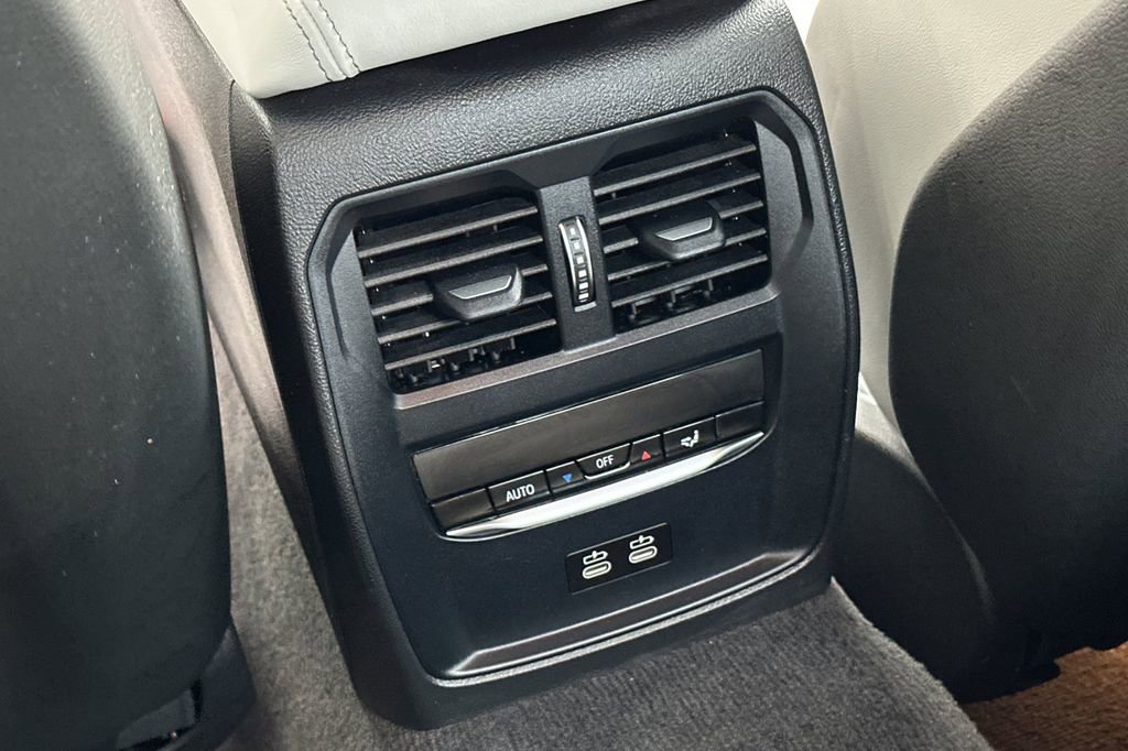 Used 2023 BMW M4 xDrive Competition image 13