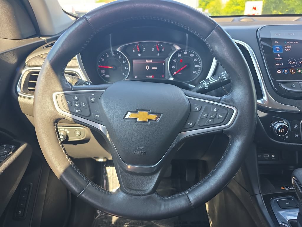 Certified 2022 Chevrolet Equinox Premier AWD/4WD image 16