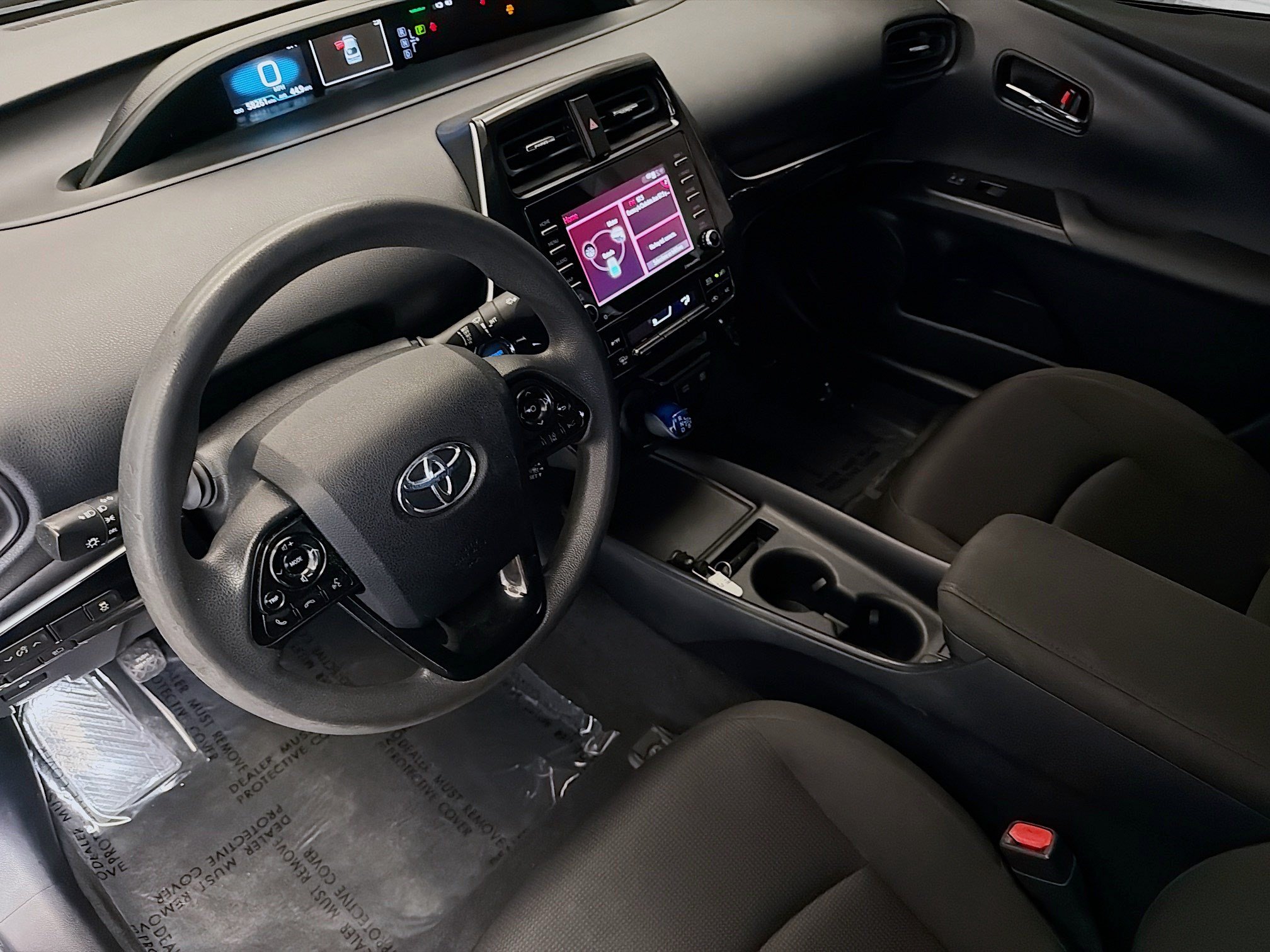 Used 2021 Toyota Prius L Eco FWD image 7
