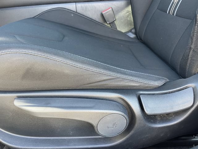 Used 2024 Hyundai Elantra SEL w/ Convenience Package FWD image 25