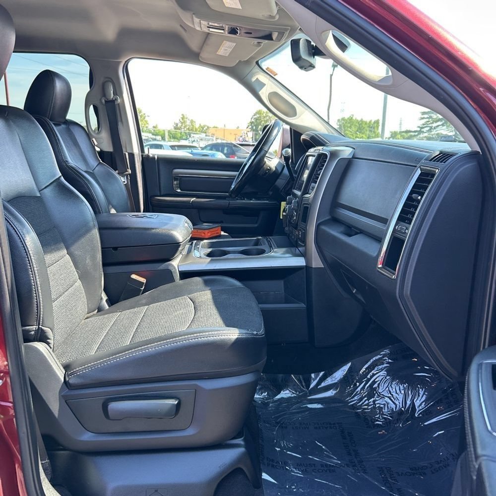 Used 2018 RAM 2500 Big Horn w/ Sport Appearance Group AWD/4WD image 10