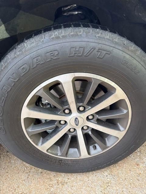 Used 2019 Ford Expedition Max XLT w/ Equipment Group 202A image 25