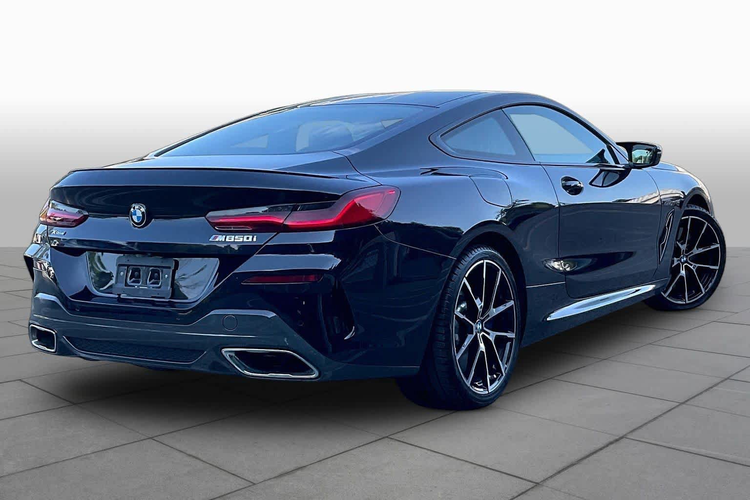 Used 2026 BMW M850i xDrive Coupe w/ Driving Assistance Package AWD/4WD image 12
