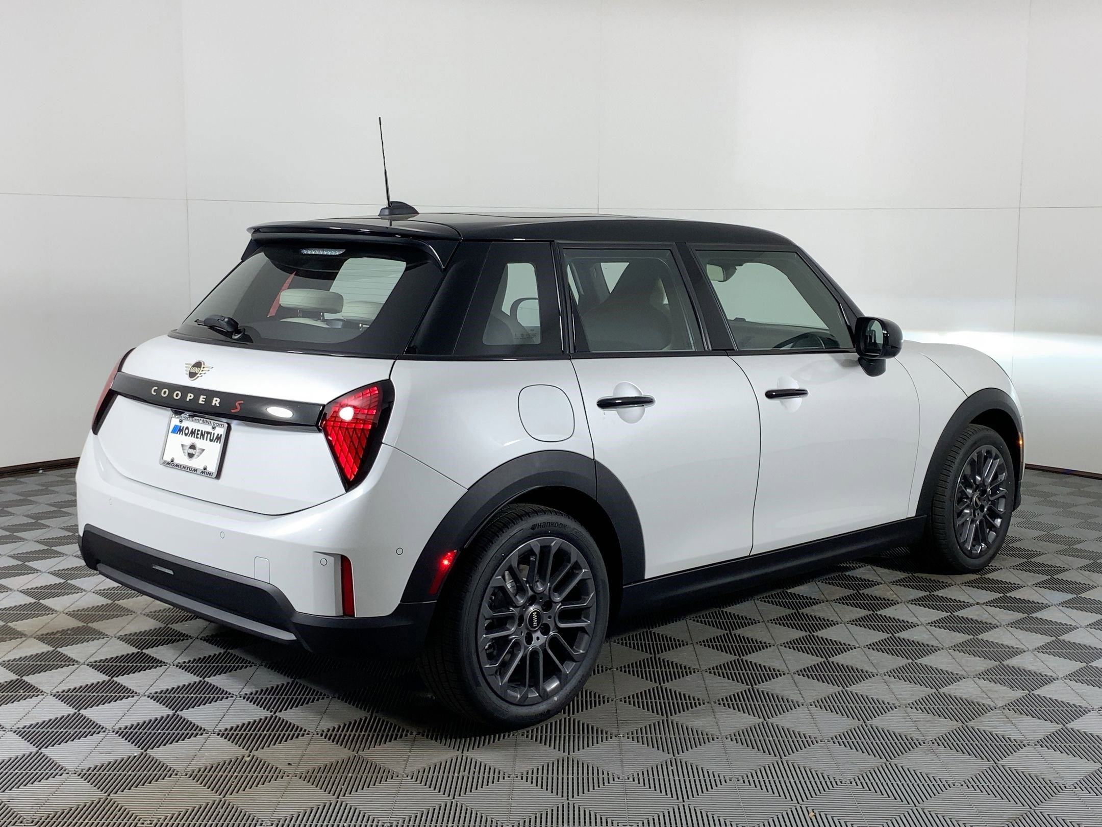 New 2026 MINI Cooper S image 6