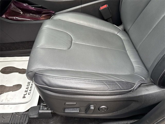 Used 2023 Hyundai Santa Fe Limited w/ Cargo Package image 23
