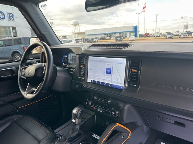 Used 2024 Ford Bronco Badlands image 10