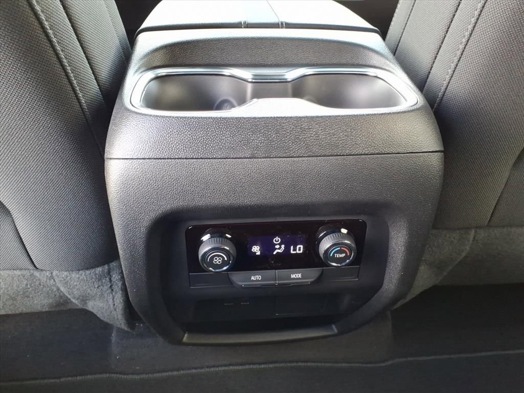 New 2026 Chevrolet Traverse LT w/ Sun and Wheel Package image 14