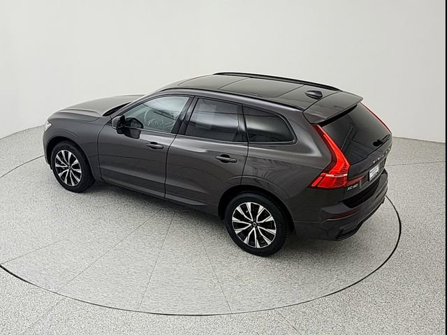 Certified 2025 Volvo XC60 B5 Plus w/ Climate Package AWD/4WD image 15
