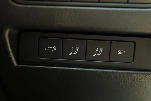 Certified 2025 MAZDA CX-70 3.3 Turbo w/ Premium Plus Pkg image 16