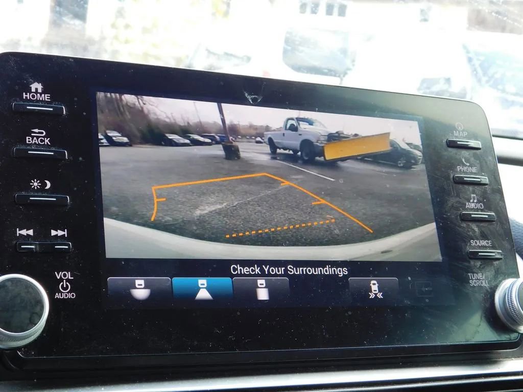 Used 2018 Honda Accord Touring image 14