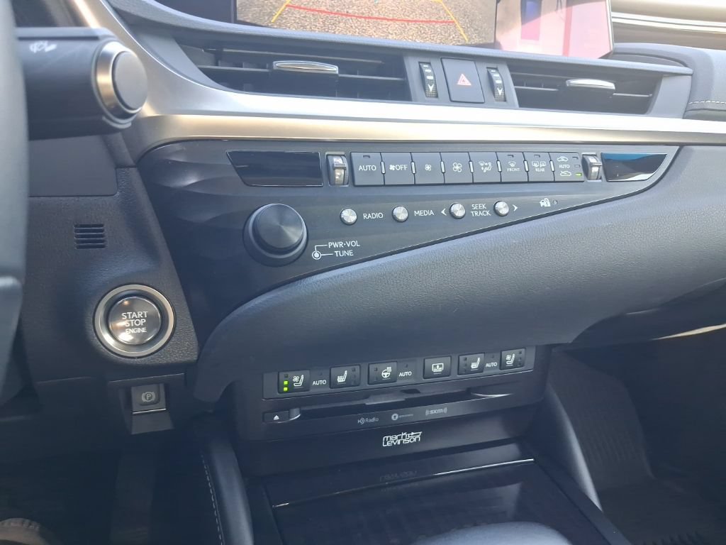 Used 2019 Lexus ES 350 Ultra Luxury w/ Accessory Package 2 FWD image 30