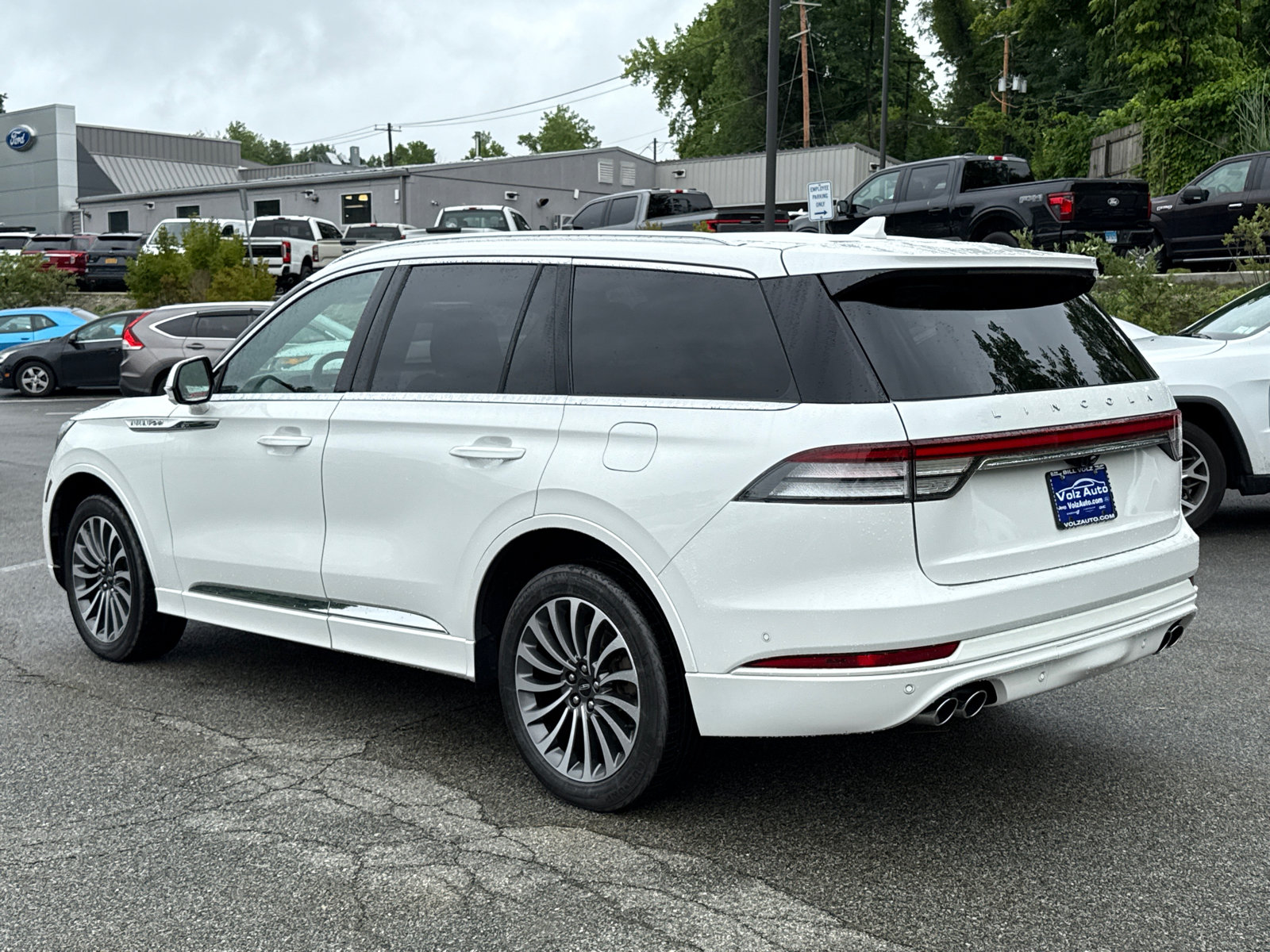 Used 2022 Lincoln Aviator Reserve w/ Equipment Group 201A AWD/4WD image 6