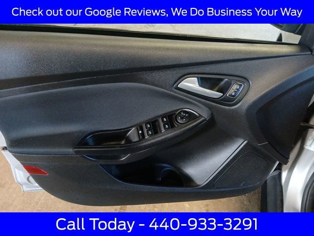 Used 2016 Ford Focus SE image 26