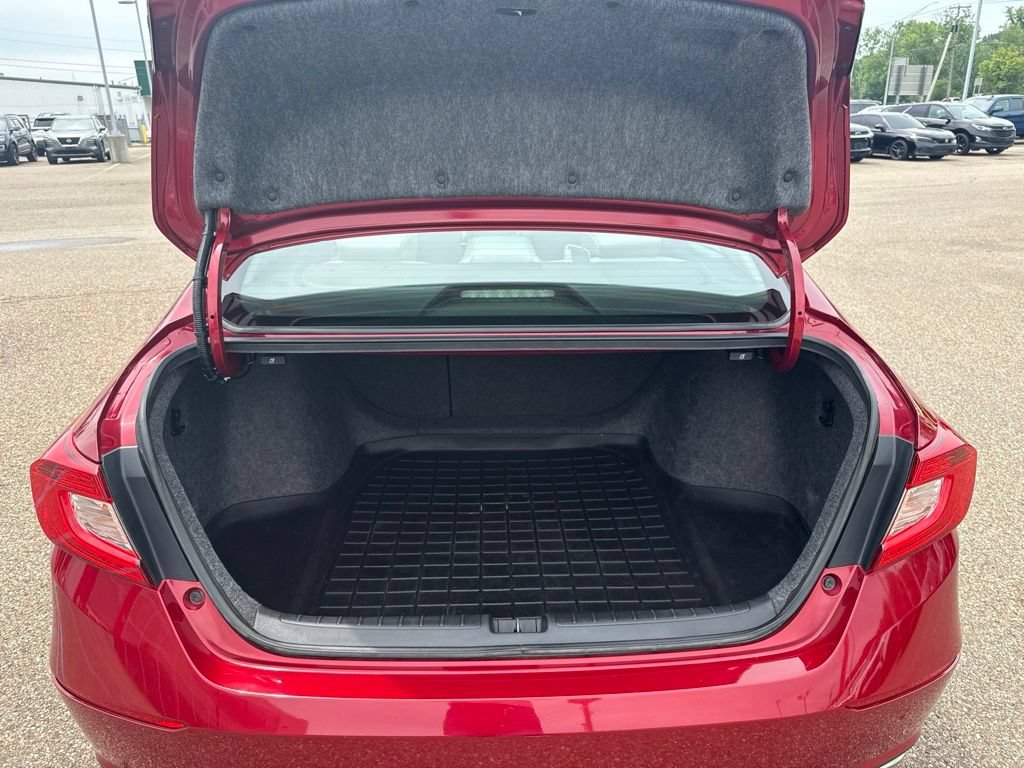 Used 2018 Honda Accord EX image 30