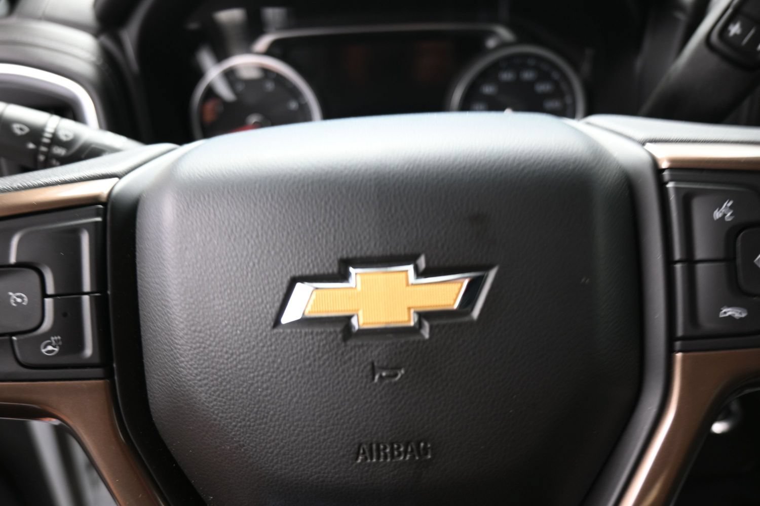 Used 2022 Chevrolet Silverado 2500 High Country AWD/4WD image 16