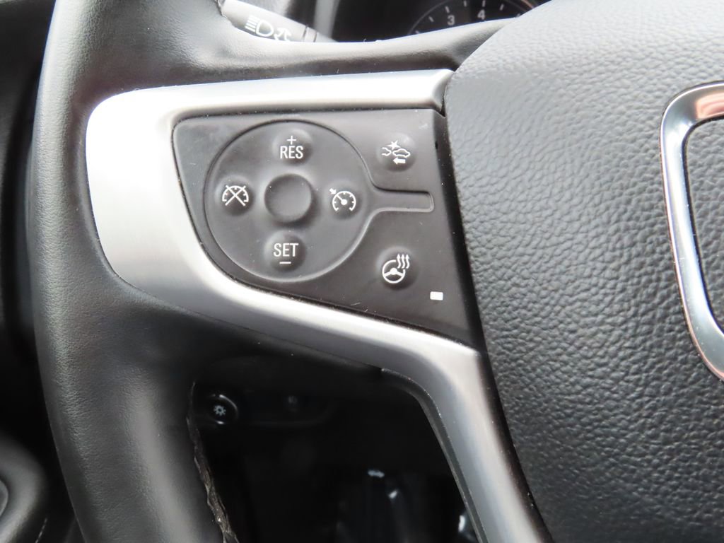 Used 2024 GMC Terrain SLT image 14