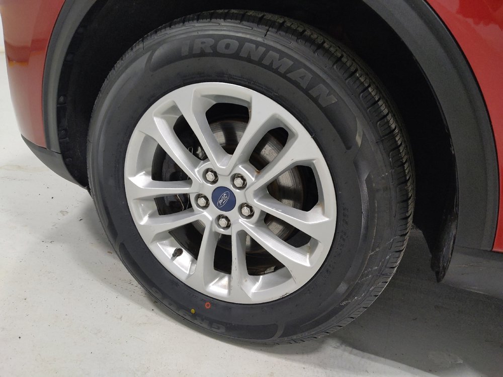 Used 2022 Ford Escape SE w/ Cold Weather Package image 31