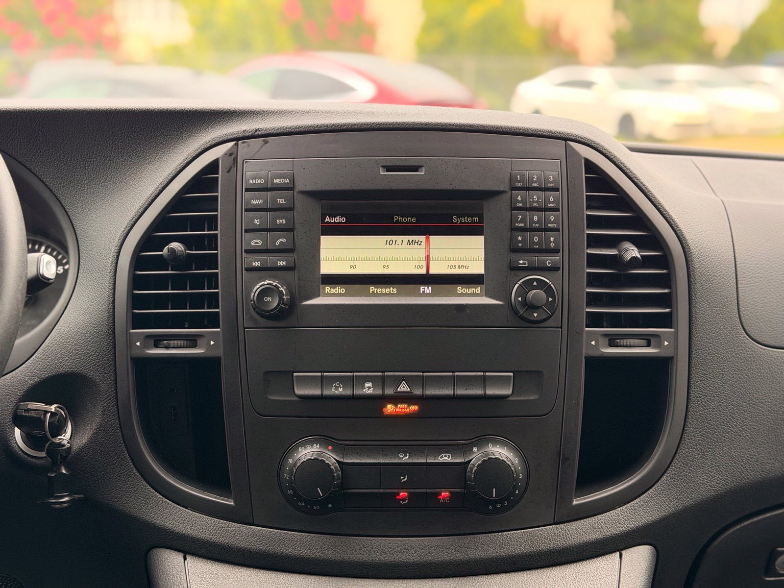 Used 2019 Mercedes-Benz Metris image 26
