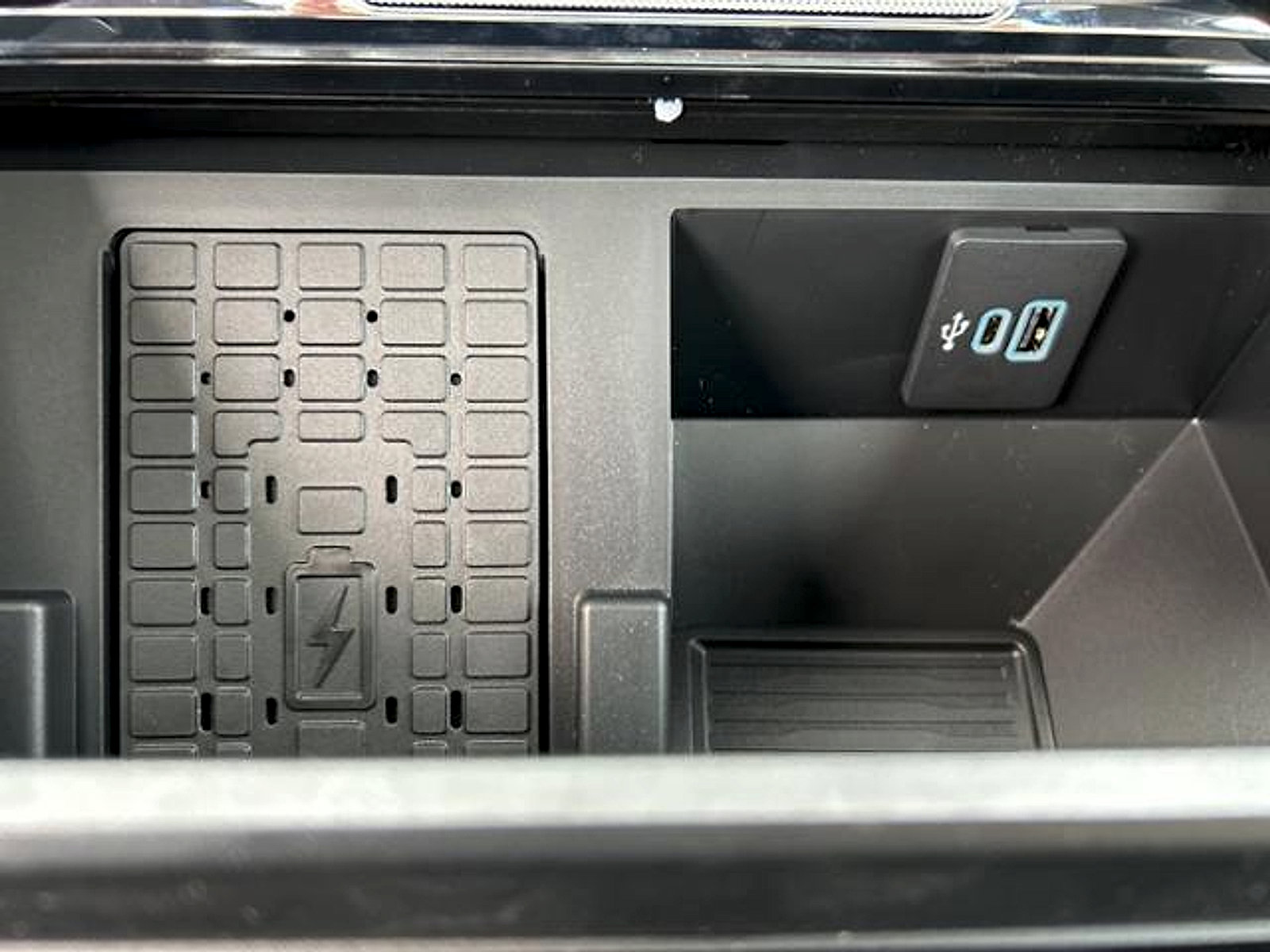 New 2024 Ford F250 Lariat w/ Lariat Ultimate Package image 22