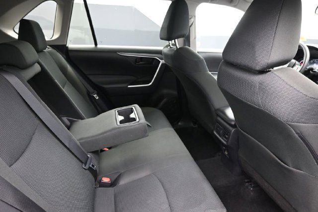Certified 2025 Toyota RAV4 LE AWD/4WD image 15