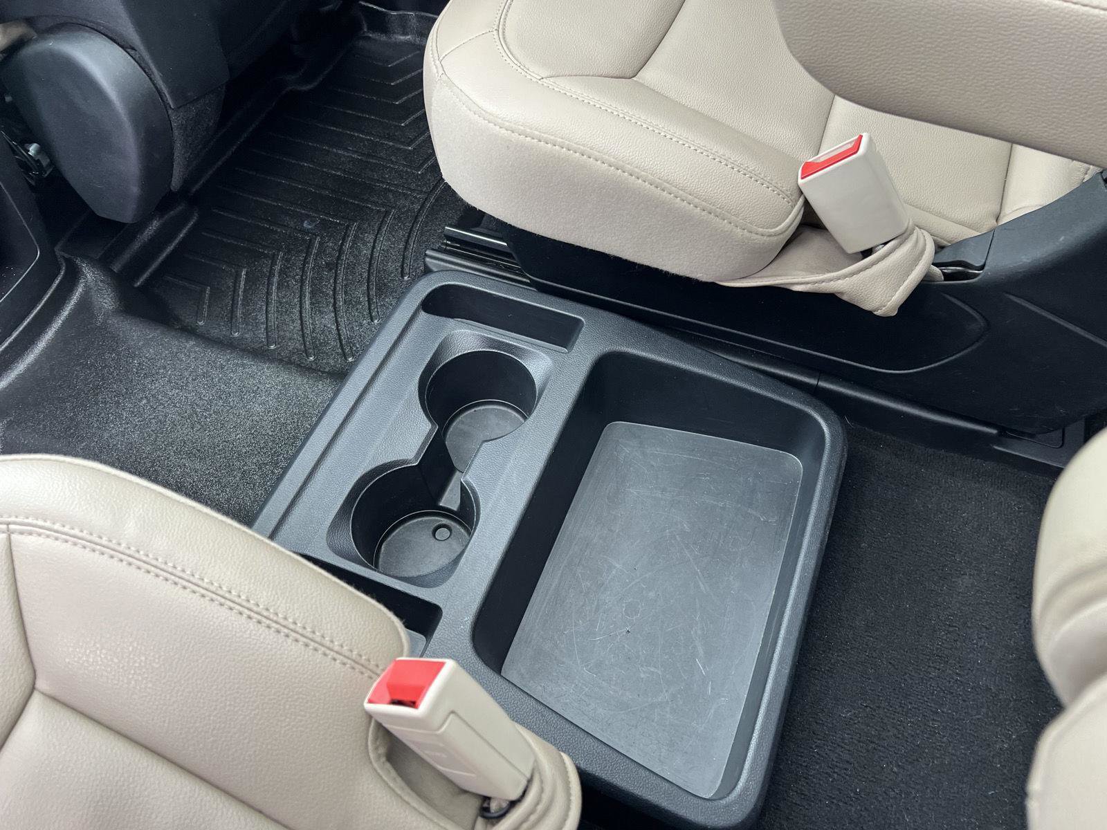 Used 2020 Ford Explorer XLT w/ Equipment Group 202A AWD/4WD image 44