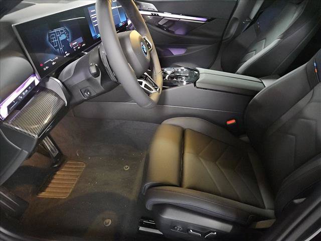 New 2026 BMW i5 eDrive40 w/ M Sport Package RWD image 4