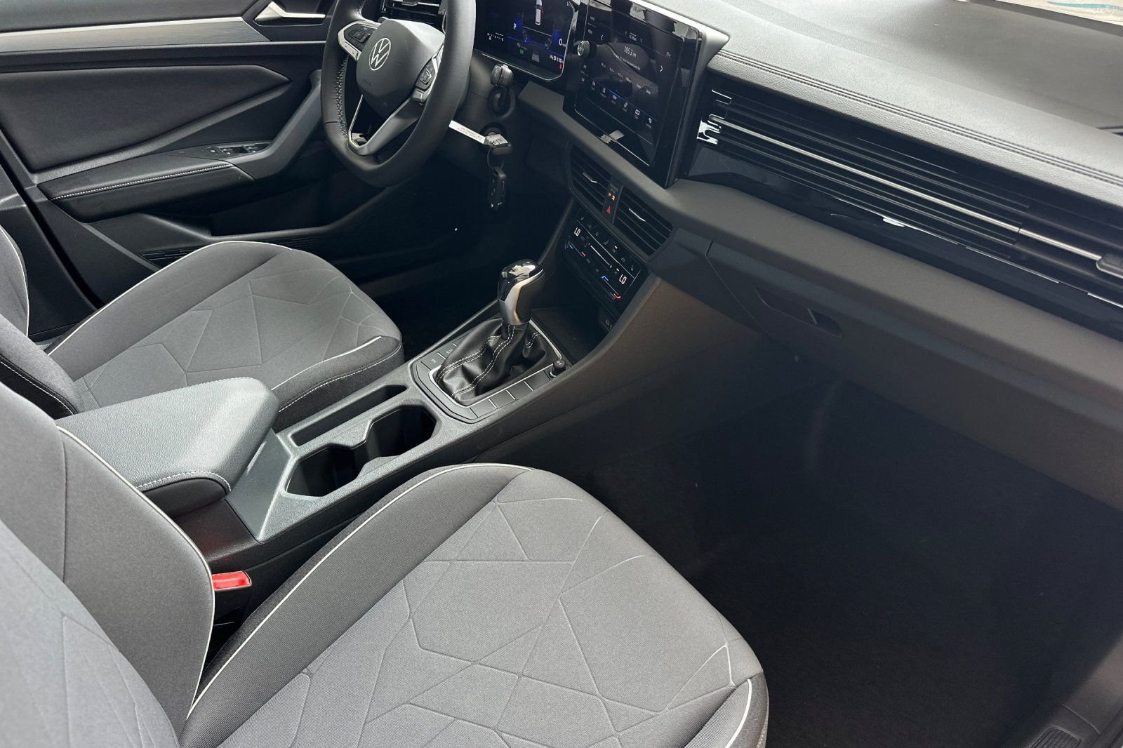 New 2026 Volkswagen Jetta Sport FWD image 15