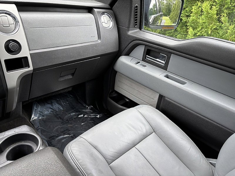 Used 2014 Ford F150 XLT w/ Equipment Group 302A Luxury image 15
