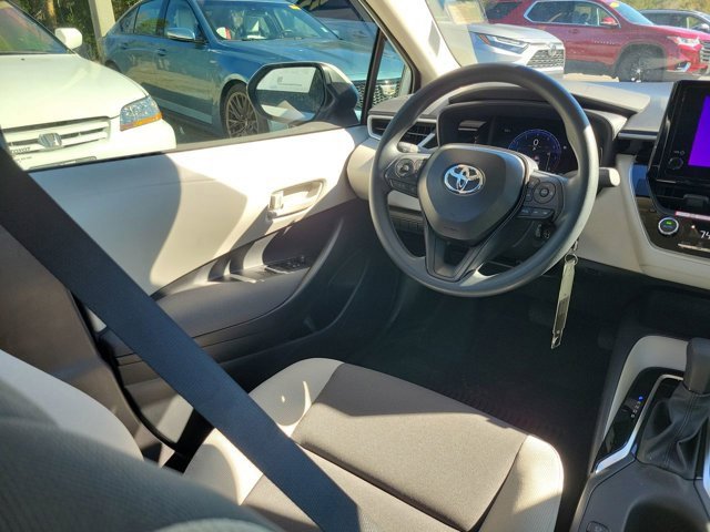 Used 2026 Toyota Corolla LE image 7