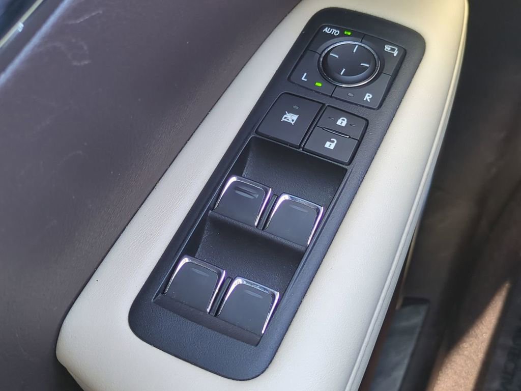 Used 2020 Lexus RX 350 AWD w/ Premium Package image 25