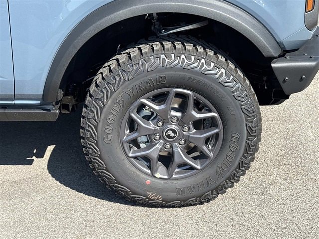 New 2025 Ford Bronco Badlands image 9