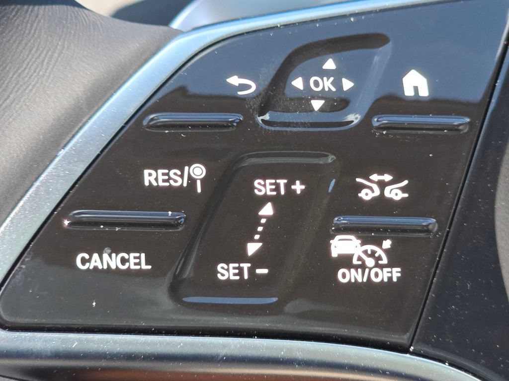 New 2027 Mercedes-Benz E 350 4MATIC Sedan image 35
