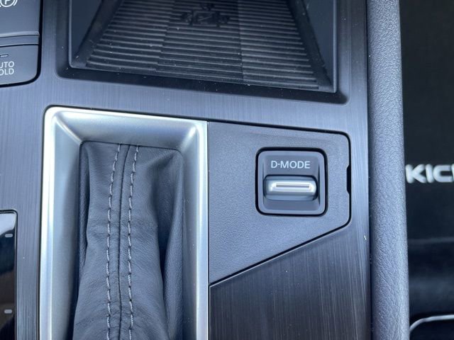 New 2025 Nissan Kicks SV image 23