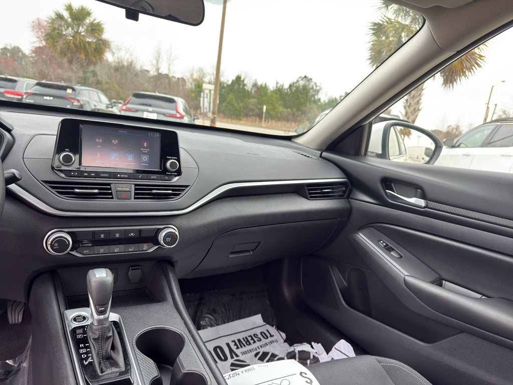 Used 2022 Nissan Altima 2.5 S FWD image 22