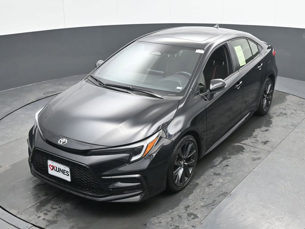 Used 2024 Toyota Corolla SE w/ SE Premium Package image 39