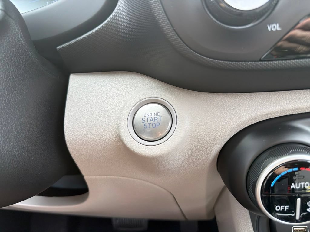 New 2026 Hyundai Venue SEL FWD image 34